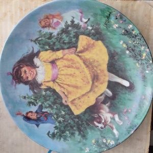 Edwin M Knowles collector's plate 1988 round the mulberry bush unisex